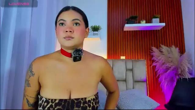 Image 3 of diamond_canela Stream on Chaturbate on 1 month ago