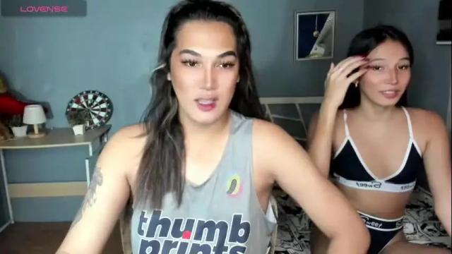 Image 8 of diamond_foxy Stream on Chaturbate on 1 month ago