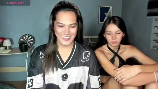 Image 11 of diamond_foxy Stream on Chaturbate on 1 month ago