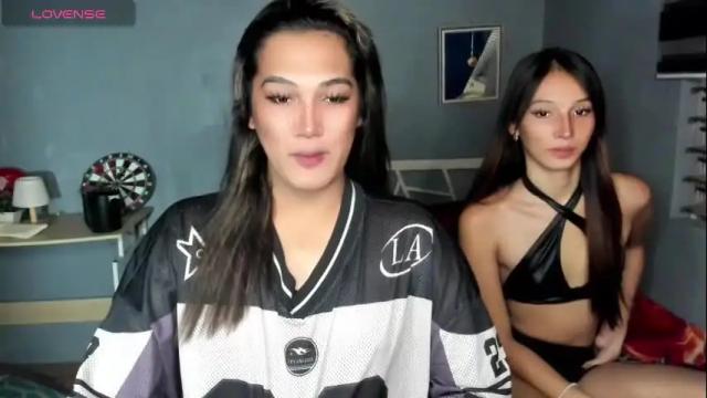 Image 4 of diamond_foxy Stream on Chaturbate on 1 month ago
