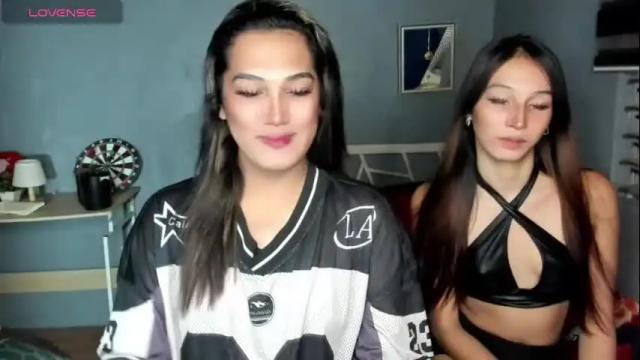 Image 8 of diamond_foxy Stream on Chaturbate on 1 month ago