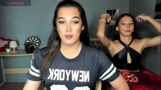Image 8 of diamond_foxy Stream on Chaturbate on 1 month ago