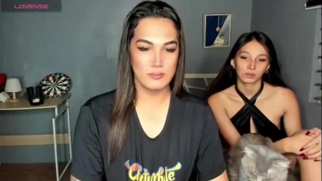 Image 8 of diamond_foxy Stream on Chaturbate on 1 month ago