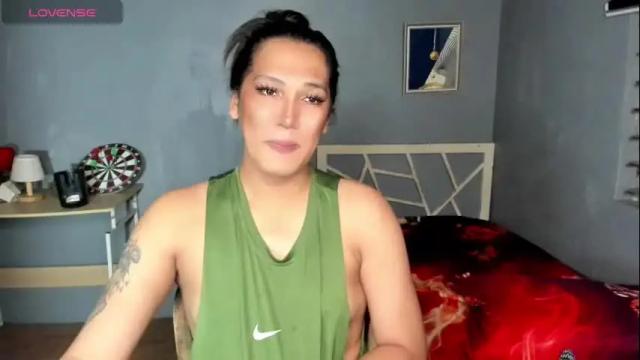 Image 8 of diamond_foxy Stream on Chaturbate on 1 month ago