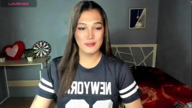 Image 11 of diamond_foxy Stream on Chaturbate on 25 days ago