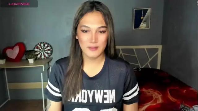 Image 2 of diamond_foxy Stream on Chaturbate on 25 days ago