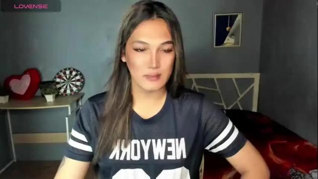 Image 4 of diamond_foxy Stream on Chaturbate on 25 days ago