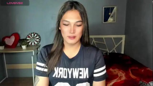 Image 6 of diamond_foxy Stream on Chaturbate on 25 days ago