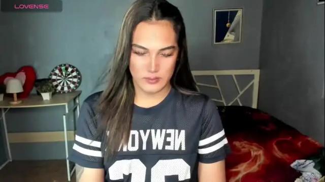 Image 7 of diamond_foxy Stream on Chaturbate on 21 days ago