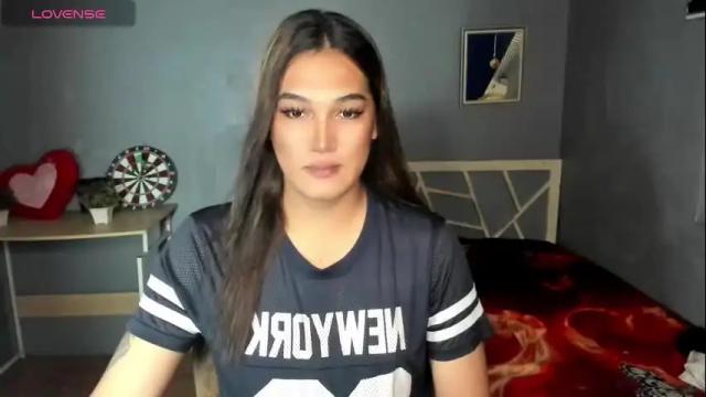 Image 4 of diamond_foxy Stream on Chaturbate on 12 days ago