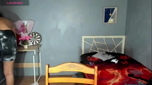 Image 8 of diamond_foxy Stream on Chaturbate on 4 days ago