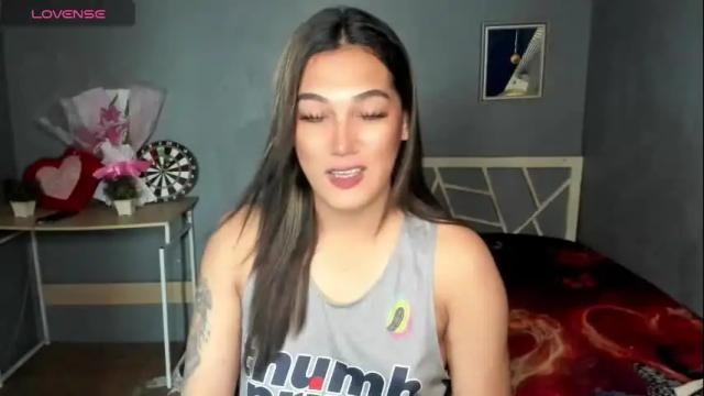 Image 8 of diamond_foxy Stream on Chaturbate on 3 days ago