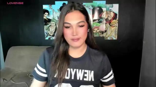 Image 2 of diamond_foxy Stream on Chaturbate on 1 month ago