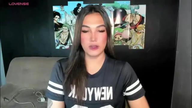 Image 8 of diamond_foxy Stream on Chaturbate on 1 month ago