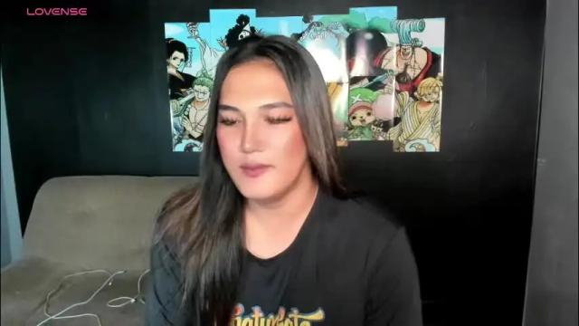 Image 12 of diamond_foxy Stream on Chaturbate on 1 month ago