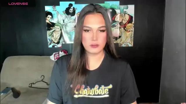 Image 3 of diamond_foxy Stream on Chaturbate on 1 month ago