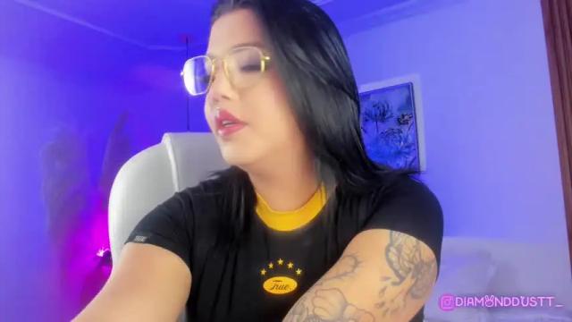 Image 2 of diamonddustt Stream on Chaturbate on 2 months ago