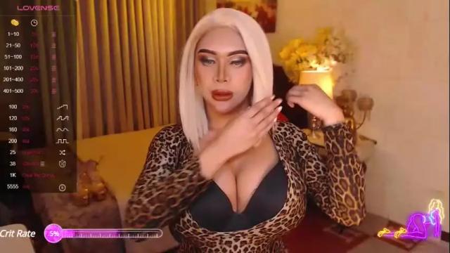 Image 6 of diamondfoxxx23 Stream on Chaturbate on 19 months ago
