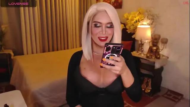 Image 8 of diamondfoxxx23 Stream on Chaturbate on 18 months ago