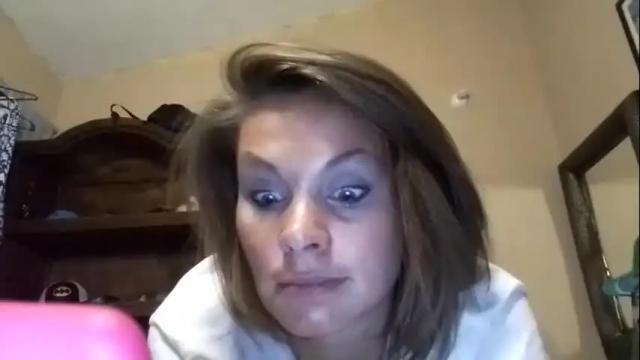 Image 7 of diamondjewlz420 Stream on Chaturbate on 13 months ago