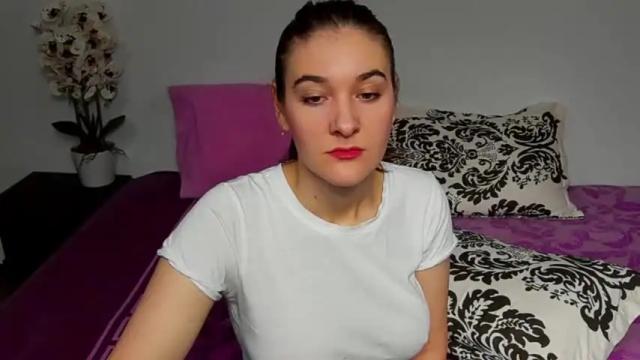 Image 7 of diamontjasmine Stream on Chaturbate on 21 months ago