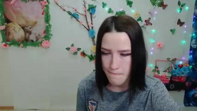 Image 2 of diana_magic_ Stream on Chaturbate on 17 months ago