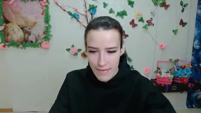 Image 2 of diana_magic_ Stream on Chaturbate on 16 months ago