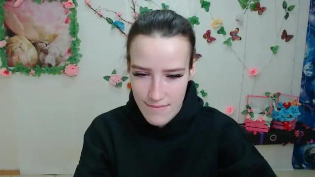 Image 3 of diana_magic_ Stream on Chaturbate on 16 months ago