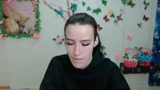 Image 4 of diana_magic_ Stream on Chaturbate on 16 months ago