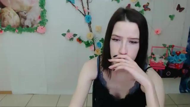 Image 2 of diana_magic_ Stream on Chaturbate on 16 months ago