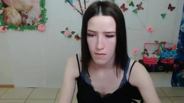 Image 4 of diana_magic_ Stream on Chaturbate on 16 months ago