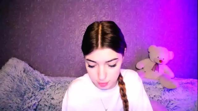 Image 4 of dianaa_lee Stream on Chaturbate on 28 days ago