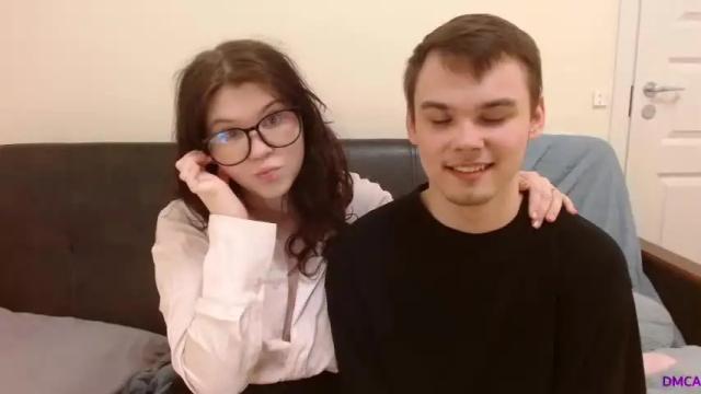 Image 2 of dianaandoliver Stream on Chaturbate on 16 months ago