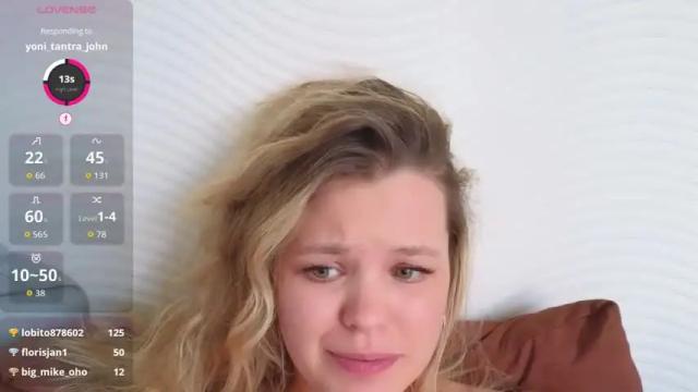 Image 11 of dianaholiday Stream on Chaturbate on 4 months ago