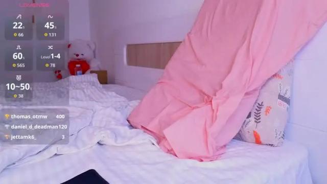 Image 12 of dianaholiday Stream on Chaturbate on 2 months ago