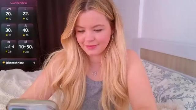 Image 6 of dianaholiday Stream on Chaturbate on 2 months ago