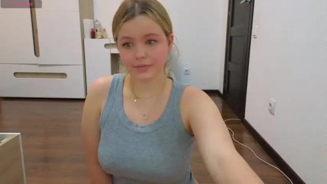 Image 2 of dianaholiday Stream on Chaturbate on 1 month ago