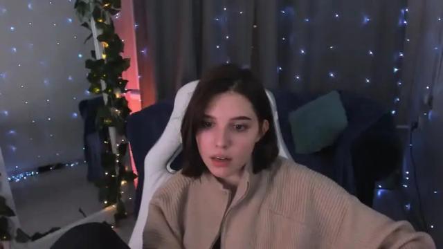 Image 3 of dianakitti Stream on Chaturbate on 15 months ago