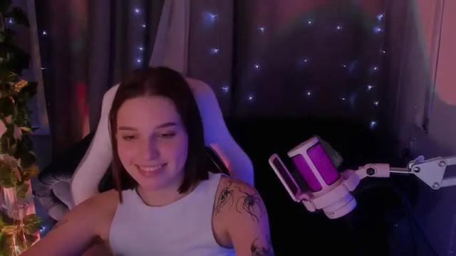 Image 8 of dianakitti Stream on Chaturbate on 23 months ago