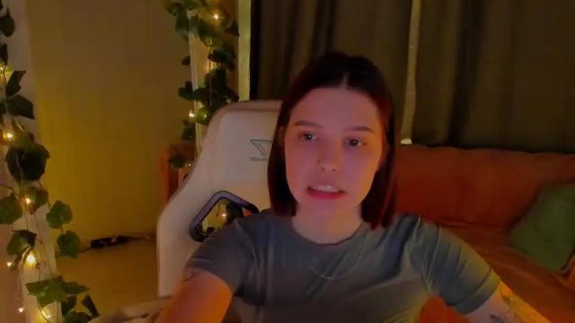 Image 6 of dianakitti Stream on Chaturbate on 23 months ago