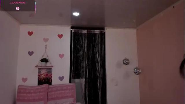 Image 3 of dianaowenns Stream on Chaturbate on 26 days ago