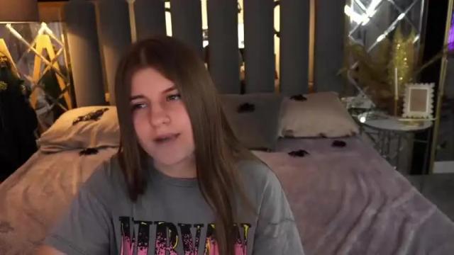 Image 11 of diankadi Stream on Chaturbate on 24 months ago