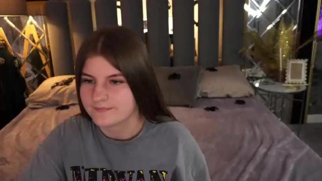 Image 12 of diankadi Stream on Chaturbate on 24 months ago