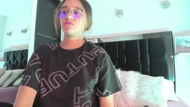 Thumbnail 3, dianthamoore_'s Stream at Chaturbate, 15 months ago
