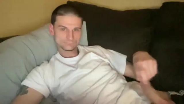 Image 3 of dickabitchdown Stream on Chaturbate on 23 months ago