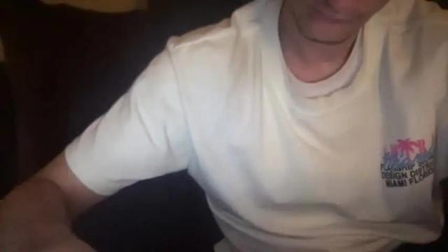 Image 7 of dickabitchdown Stream on Chaturbate on 22 months ago