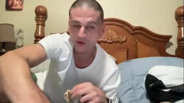 Image 4 of dickabitchdown Stream on Chaturbate on 5 months ago