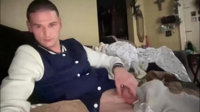 Image 3 of dickabitchdown Stream on Chaturbate on 1 month ago