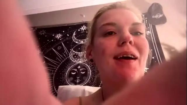 Image 4 of dickeddownsouth Stream on Chaturbate on 2 months ago