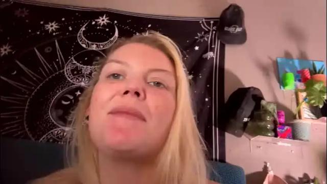 Image 12 of dickeddownsouth Stream on Chaturbate on 1 month ago